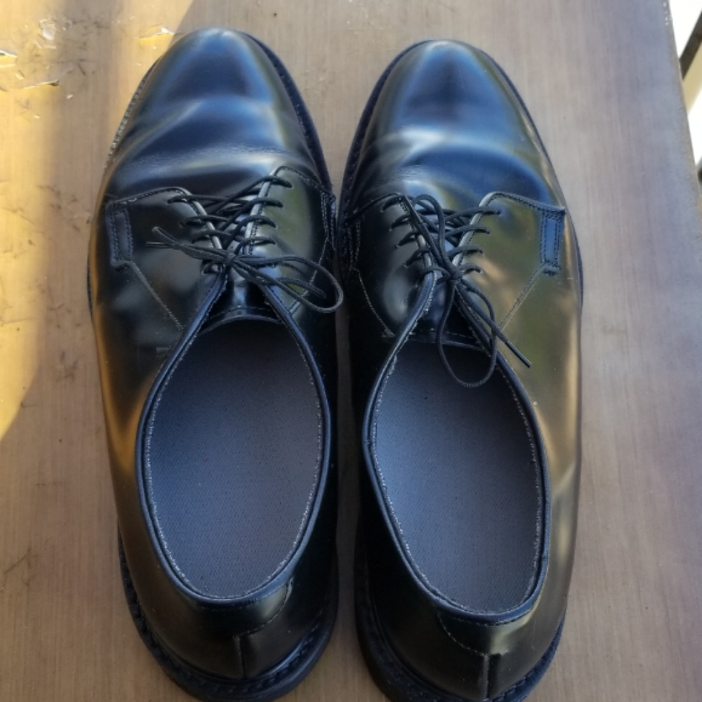 Oil resisting dressing schoes